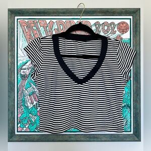 Vintage 90s Women’s Striped Black and White Cropped V-Neck Top, Size Small